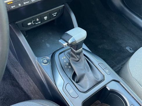 Certified 2025 Kia K4 LXS FWD image 21