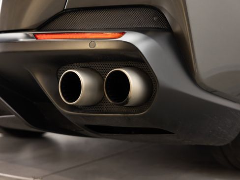 Used 2019 Ferrari Portofino RWD image 50