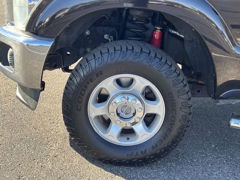 Used 2013 Ford F250 XLT w/ XLT Value Pkg image 9