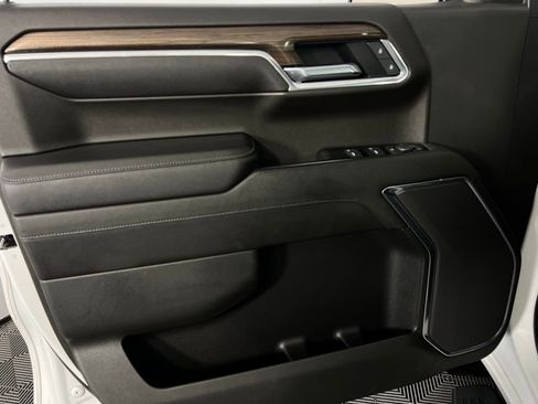 Used 2022 Chevrolet Silverado 1500 RST image 25