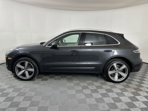 Used 2025 Porsche Macan image 2