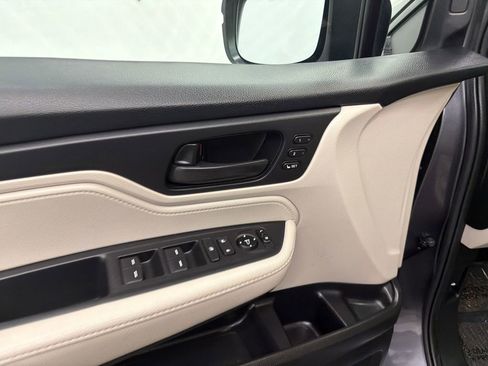 Used 2025 Honda Odyssey EX-L image 12