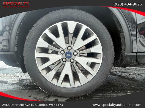 Used 2021 Ford Escape Titanium image 39