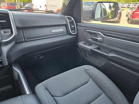Used 2023 RAM 1500 Big Horn AWD/4WD image 10