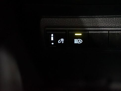 Used 2024 Toyota Corolla LE FWD image 22