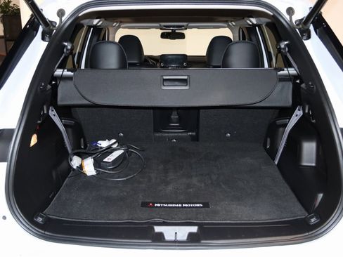 Used 2023 Mitsubishi Outlander SEL image 69