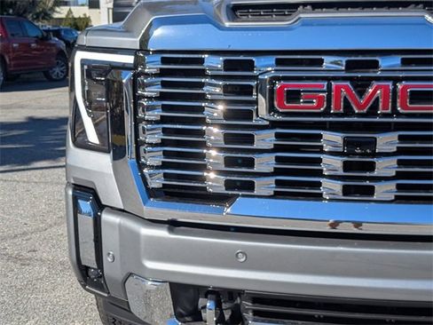 New 2026 GMC Sierra 2500 Denali w/ Denali Reserve Package image 11