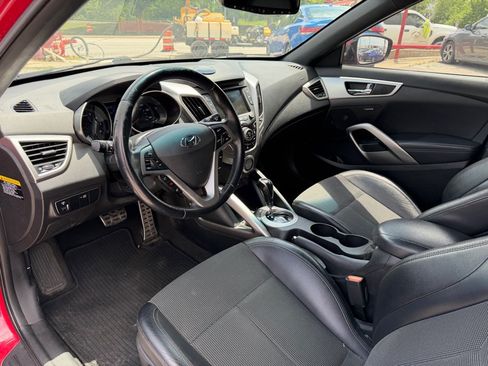 Used 2016 Hyundai Veloster w/ Option Group 02 FWD image 9
