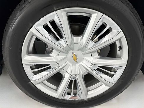 Used 2024 Chevrolet Tahoe High Country AWD/4WD image 31