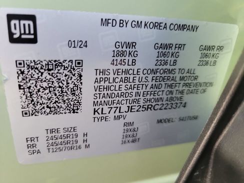 Certified 2024 Chevrolet Trax RS w/ Sunroof Package FWD image 34