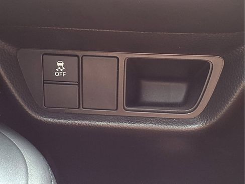 Certified 2025 Honda HR-V LX image 25