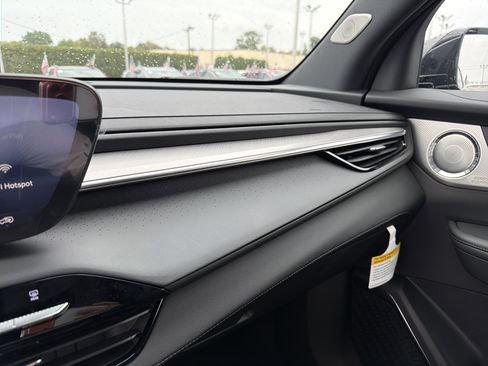 New 2026 Buick Enclave Avenir image 22