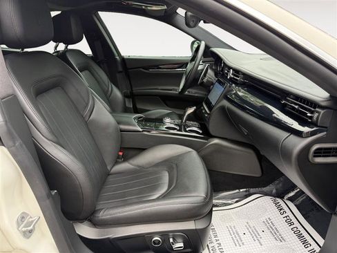 Used 2022 Maserati Quattroporte Modena image 16