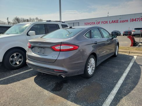 Used 2013 Ford Fusion SE image 3