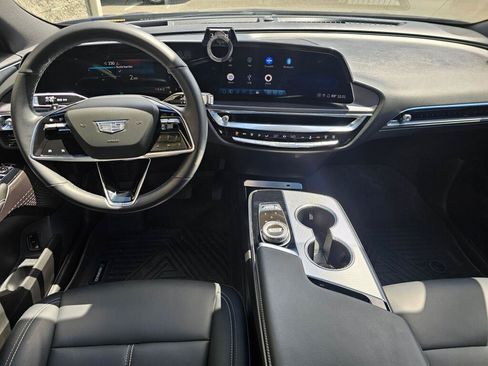 Used 2024 Cadillac Lyriq Tech RWD image 21