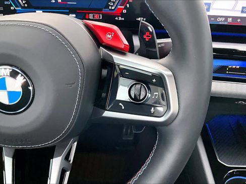 Certified 2025 BMW M5 w/ Executive Package image 47