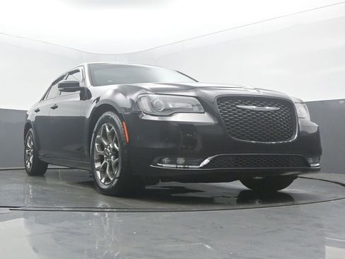Used 2017 Chrysler 300 S w/ 300S Premium Group AWD/4WD image 51