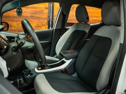 Used 2021 Chevrolet Bolt LT image 9