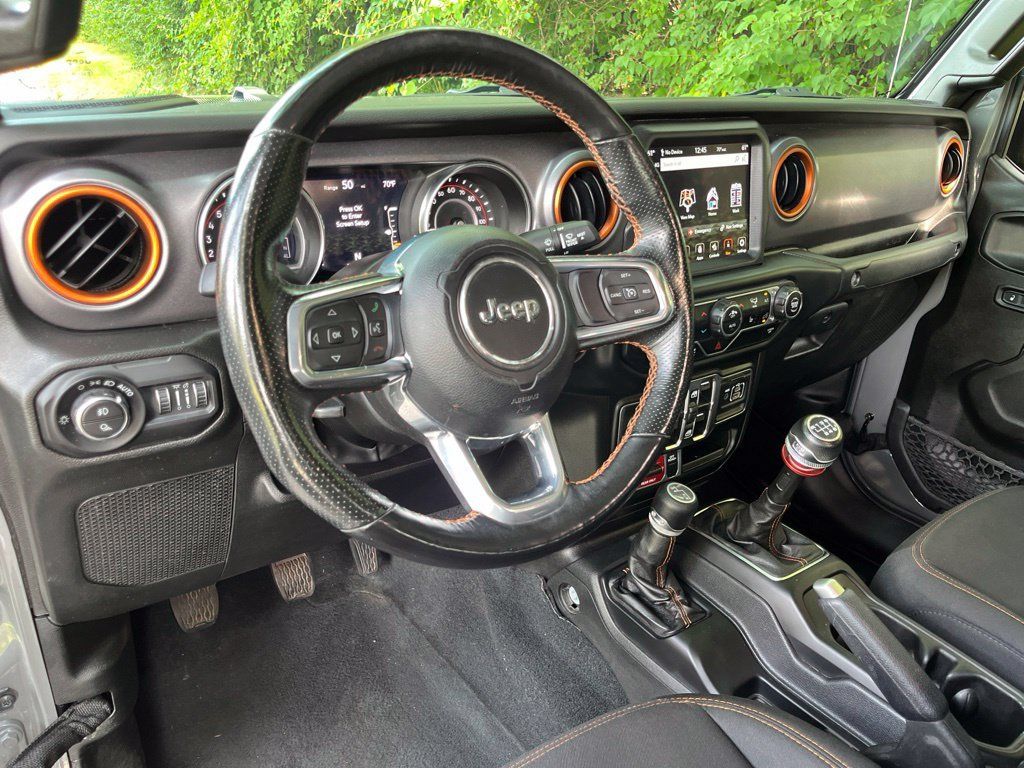 Used 2022 Jeep Gladiator Mojave w/ Cold Weather Group AWD/4WD image 2