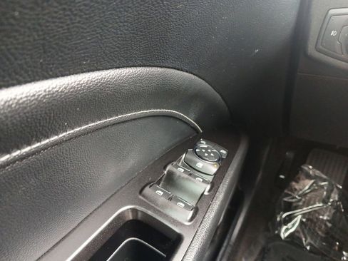 Used 2019 Ford Fusion Titanium FWD image 18