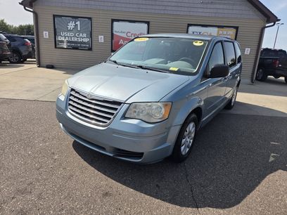 Used 2009 Chrysler Town & Country LX w/ Entertainment Group #1