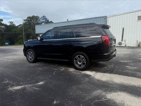 Used 2025 Ford Expedition Active RWD image 21
