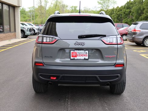 Used 2022 Jeep Cherokee Trailhawk AWD/4WD image 4