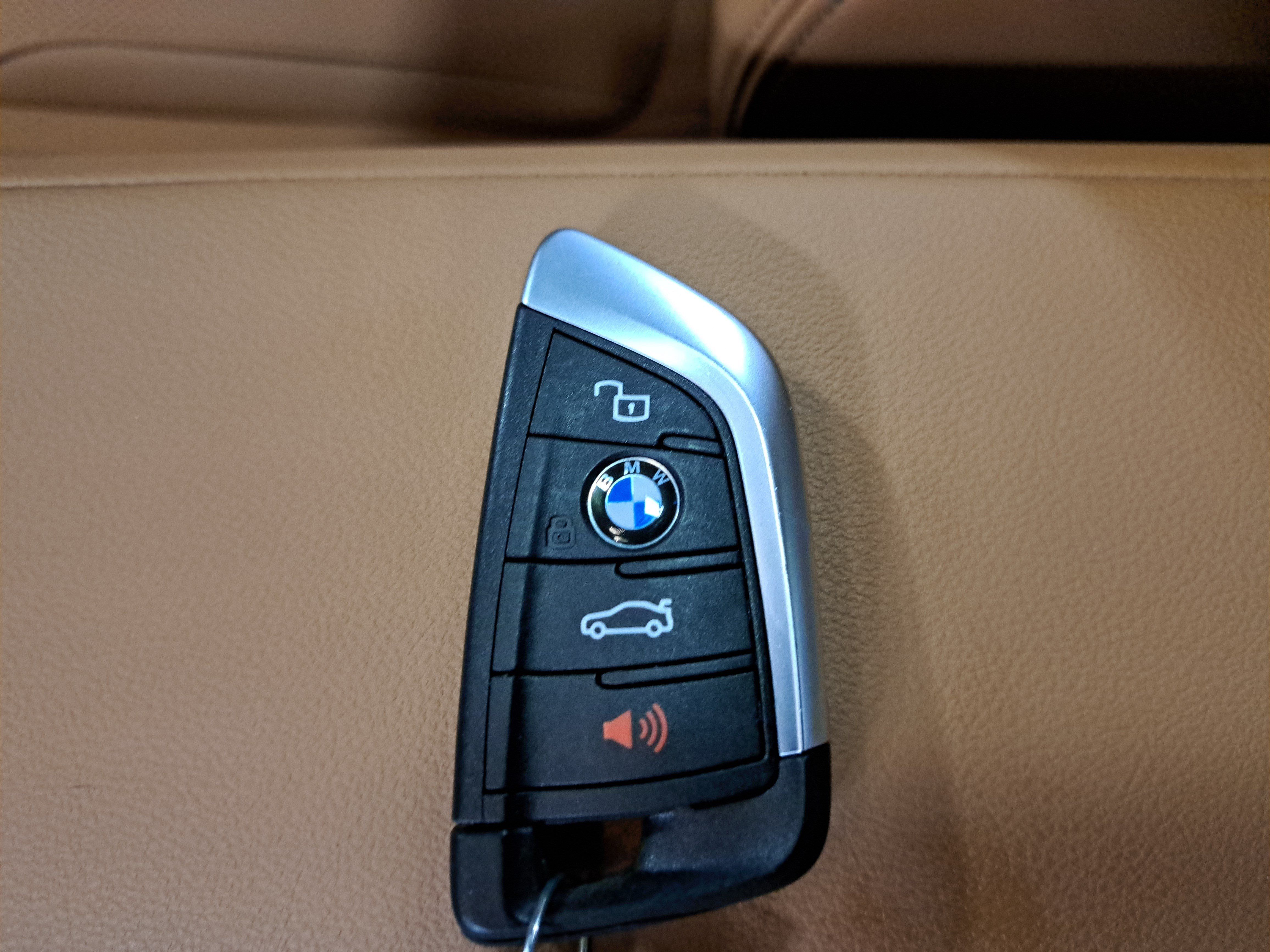 Certified 2025 BMW 230i Coupe w/ M Sport Package RWD image 36