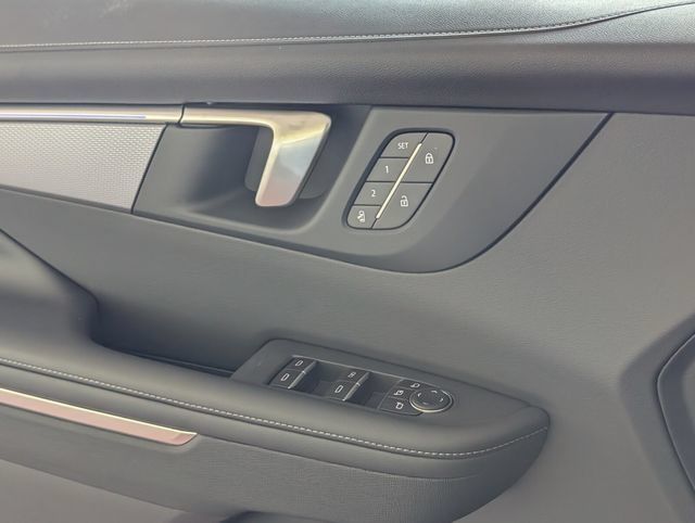 New 2026 Buick Enclave Sport Touring w/ Power Package FWD image 17