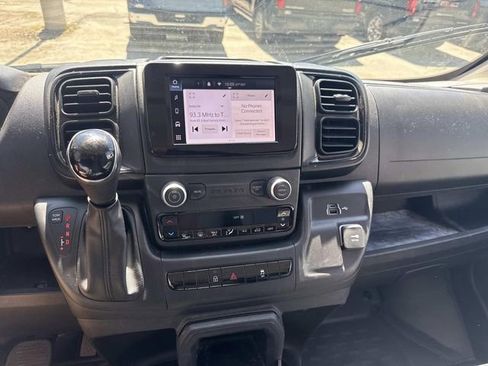 Used 2025 RAM ProMaster 2500 w/ Convenience Group FWD image 24