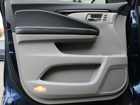 Used 2016 Honda Pilot Touring image 15