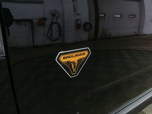 Used 2025 Ford Bronco Sport Badlands image 7