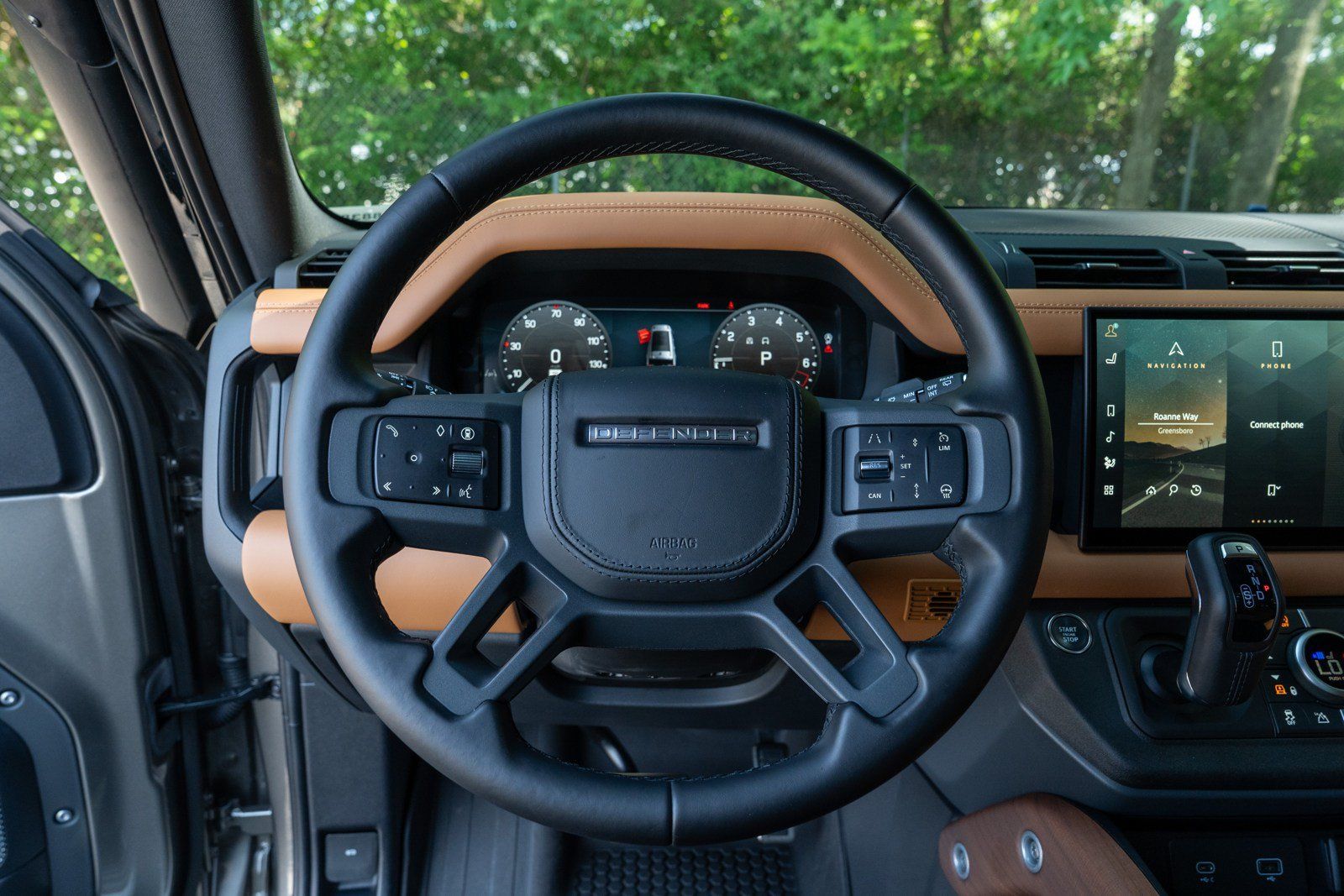 Used 2024 Land Rover Defender 130 X AWD/4WD image 16