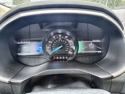 Used 2016 Ford Edge SEL w/ Equipment Group 201A AWD/4WD image 10