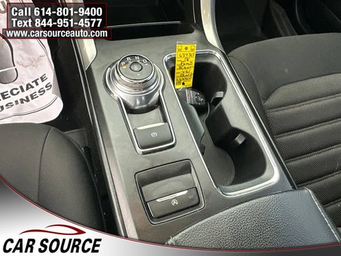Used 2018 Ford Fusion SE w/ Fusion SE Technology Package FWD image 15