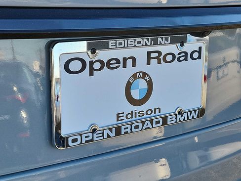 Used 2025 BMW X7 xDrive40i w/ M Sport Package image 32