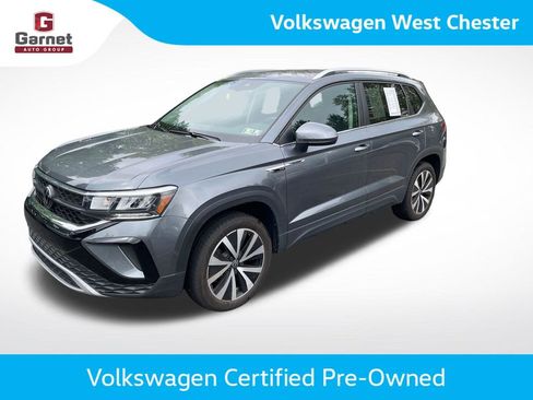 Used 2024 Volkswagen Taos SE FWD image 1