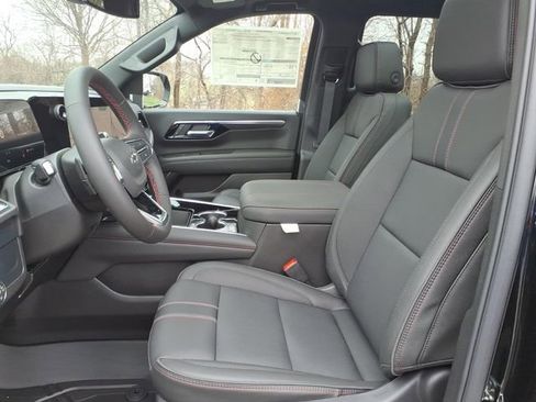 New 2026 Chevrolet Suburban RST w/ Comfort Package AWD/4WD image 8