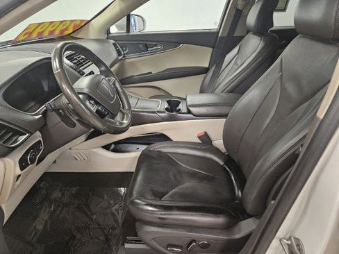 Used 2019 Lincoln Nautilus Reserve image 8