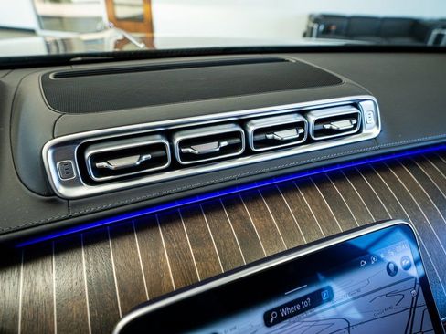 Used 2022 Mercedes-Benz Maybach S 580 4MATIC image 47