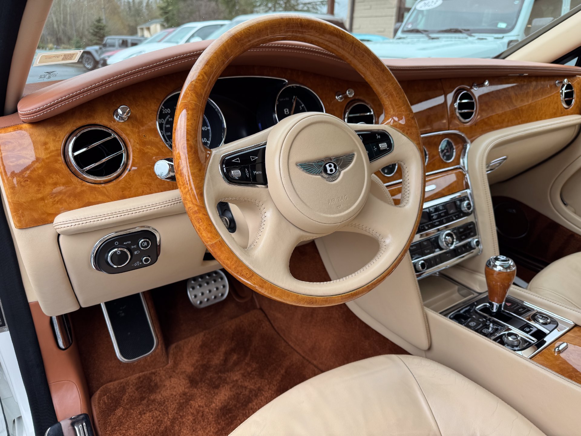 Used 2013 Bentley Mulsanne RWD image 56