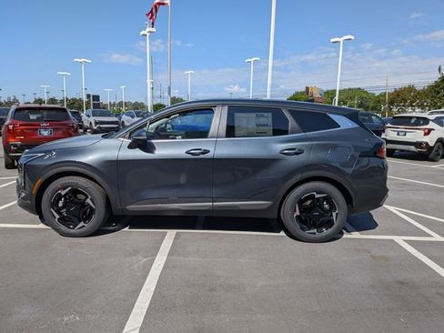 New 2026 Kia Sportage EX FWD image 6