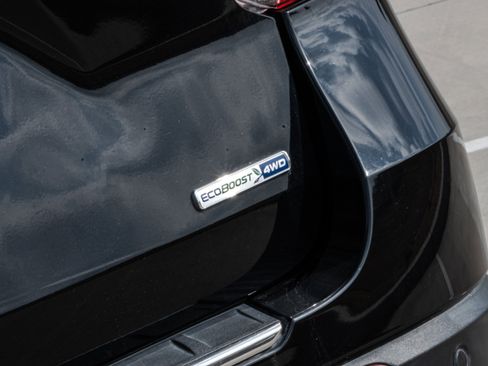 Used 2020 Ford Explorer Limited w/ Class III Trailer Tow Package image 8