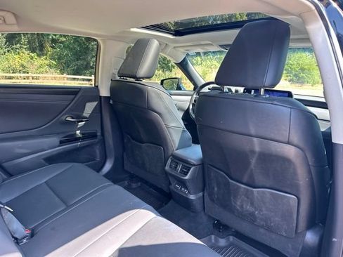 Used 2023 Lexus ES 300h w/ Premium Package FWD image 20
