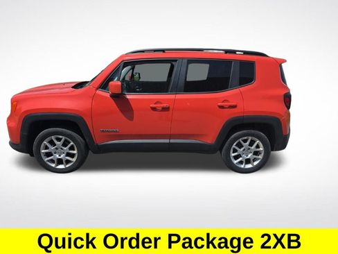 Used 2021 Jeep Renegade Latitude w/ Convenience Group AWD/4WD image 3