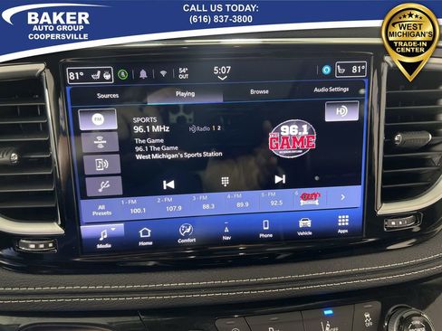 Used 2024 Chrysler Pacifica Limited image 14