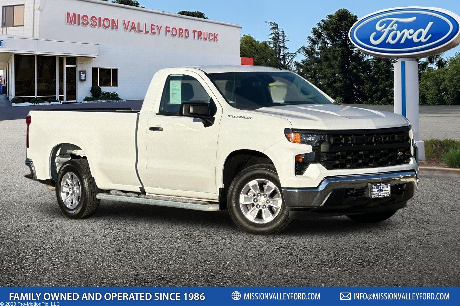 Used 2025 Chevrolet Silverado 1500 W/T RWD image 1