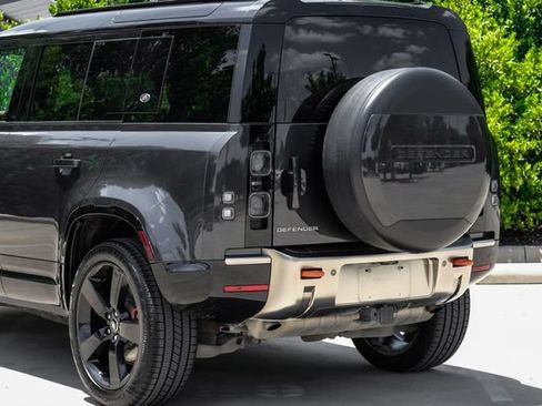 Used 2024 Land Rover Defender 110 X AWD/4WD image 15