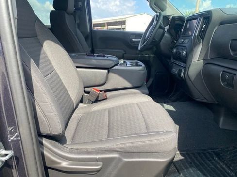 Used 2022 Chevrolet Silverado 1500 Custom Trail Boss AWD/4WD image 6