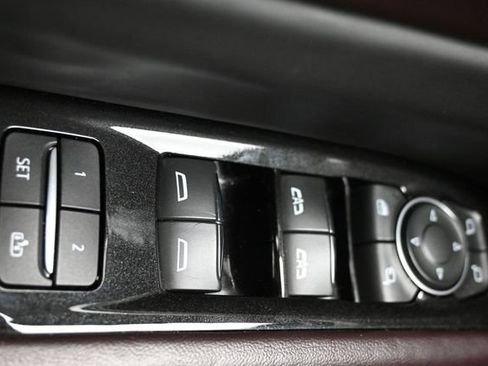 Used 2023 Cadillac Escalade ESV Sport Platinum w/ LPO, ONYX Package AWD/4WD image 18